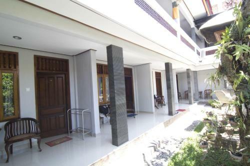 Hotel Agung And Sue Watering Hole I
