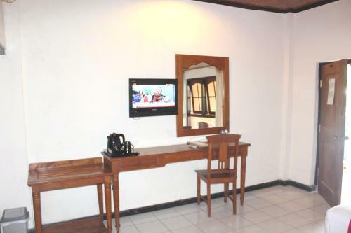 Indi Hotel