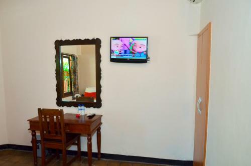Indi Hotel