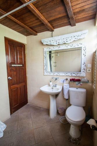 Bed & Breakfast Seminyak Oasis