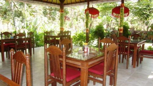 Hostal Badini Homestay Pemuteran Bali