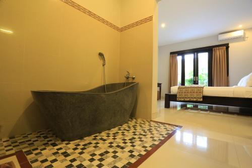 Nyoman Villa Sanur