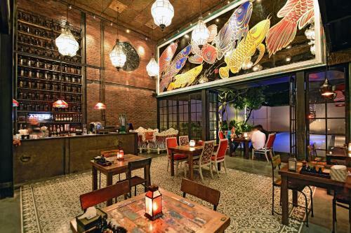 Hotel Sama Sama Suites & Restaurant