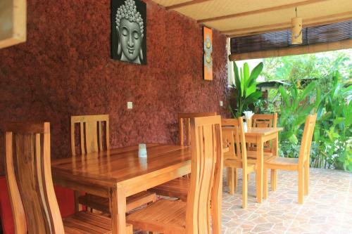 Hostal Pondok Shindu Guest House