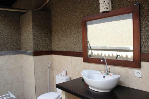 Hostal Pondok Shindu Guest House