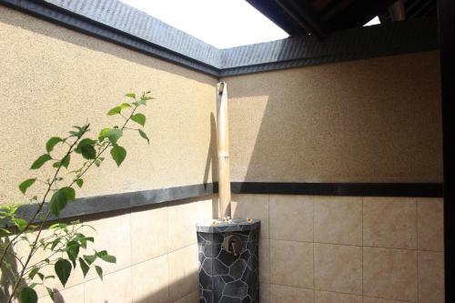 Hostal Pondok Shindu Guest House