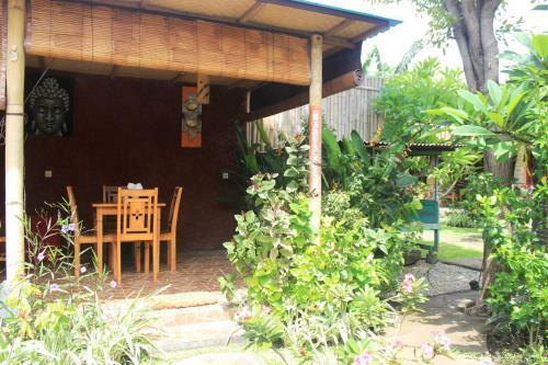 Hostal Pondok Shindu Guest House