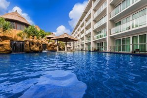 Hotel Mantra Sakala Resort & Beach Club