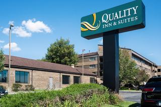 Hotel Quality Inn & Suites Airport