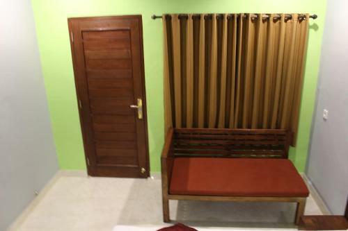 Hostal Omink House