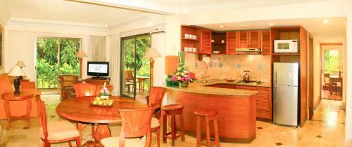 Hotel Club Bali Suites @ Legian Beach
