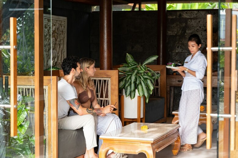 Legian Kriyamaha Villa