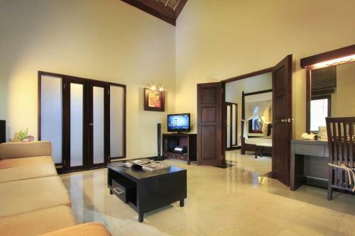 Hotel Kuta Lagoon Resort And Pool Villas