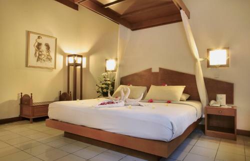 Hotel Kuta Lagoon Resort And Pool Villas