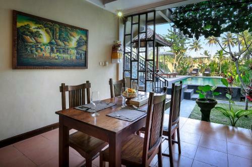 Bed & Breakfast Nang Ade Villa