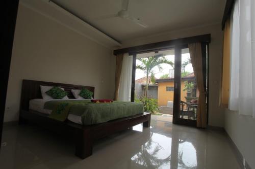 Hostal Merthayasa Bungalow 2