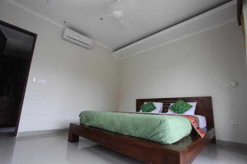 Hostal Merthayasa Bungalow 2