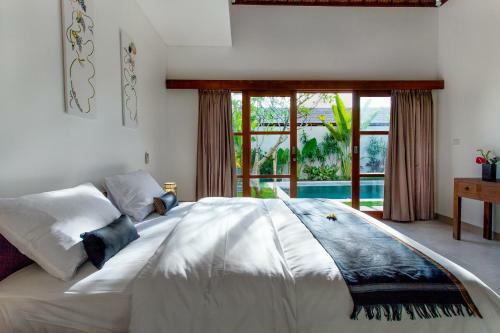 Echo Beach Villa