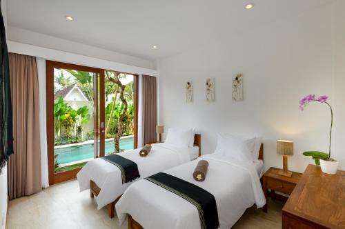 Echo Beach Villa