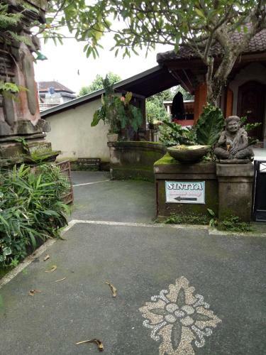 Sintya Homestay