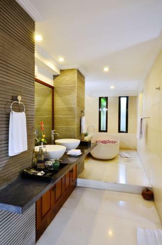 The Khayangan Dreams Villa, Seminyak