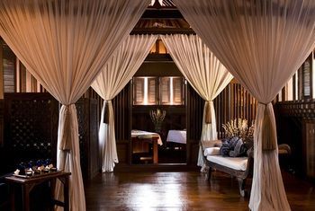 Hotel Warwick Ibah Luxury Villas & Spa
