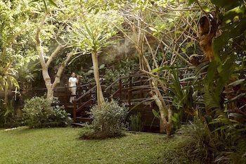 Hotel Warwick Ibah Luxury Villas & Spa