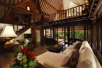 Hotel Warwick Ibah Luxury Villas & Spa