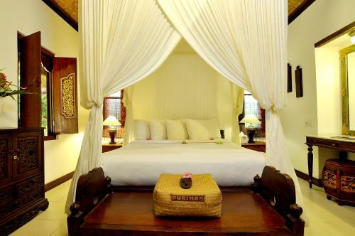 Bed & Breakfast Puri Mas Spa Resort