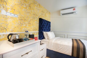 Deluxcious Heritage Hotel