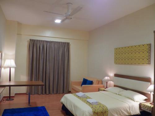 Maytower Apartment
