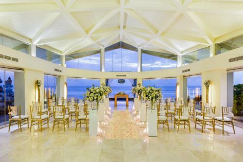 Hotel The Seminyak Beach Resort & Spa