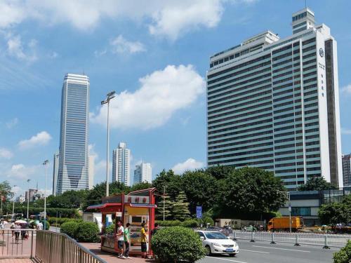 Waifiden Grand Easter International Apartment