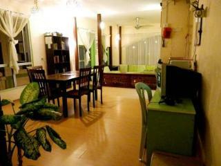 Travellers Planet Hotel & Guesthouse