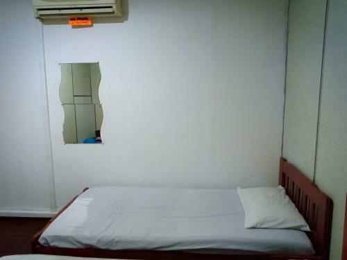 Hostal Discovery Cafe And Guesthouse