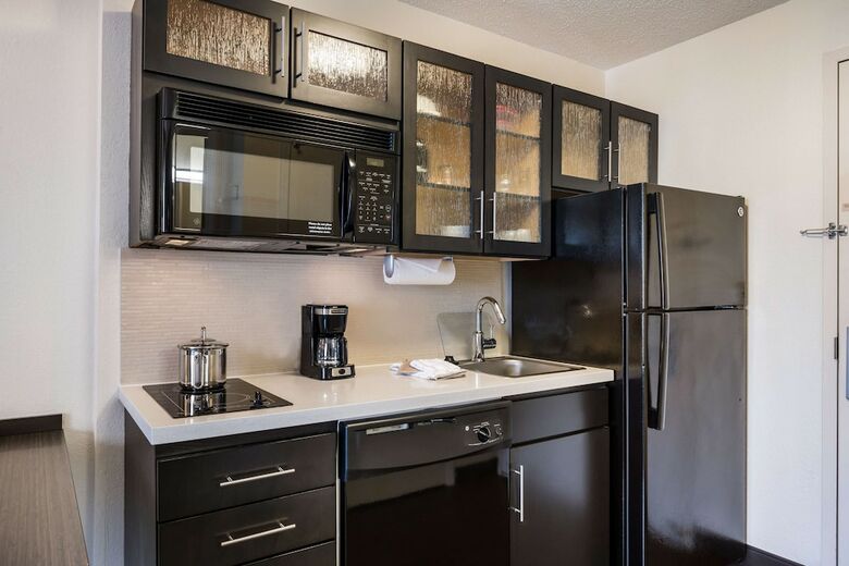 Hotel Candlewood Suites Boston-burlington