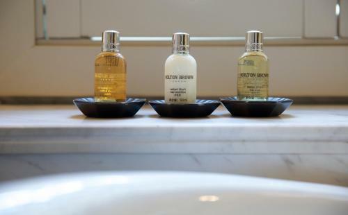 Relais & Chateaux Chaptel Hangzhou Hotel