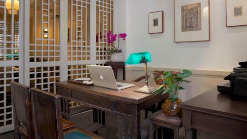 Relais & Chateaux Chaptel Hangzhou Hotel