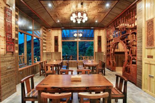 Hostal Baike Hotel