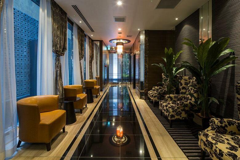 Apa Hotel Shinjuku Gyoenmae