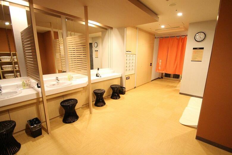 Apa Hotel Shinjuku Gyoenmae