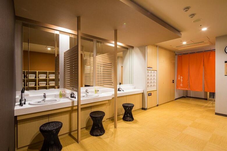 Apa Hotel Shinjuku Gyoenmae