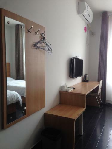 Huashan Mountain Baolianju International Youth Hostel