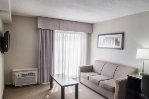 Hotel Comfort Inn Airport West