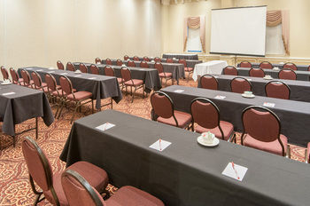 Hotel Greenwood Inn  And  Suites