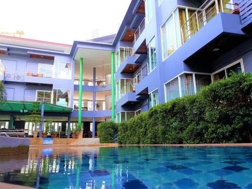 Hotel Aonang Village Resort