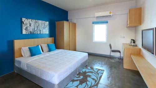Hostal Bangtao Guest House