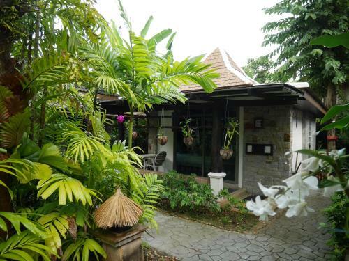 Hotel Bangtao Beach Chalet Resort