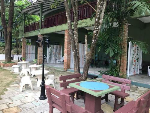 Sunshine Inn Resort