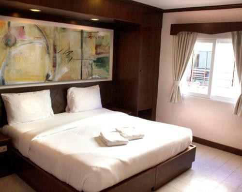Hotel Karon Cafe Inn